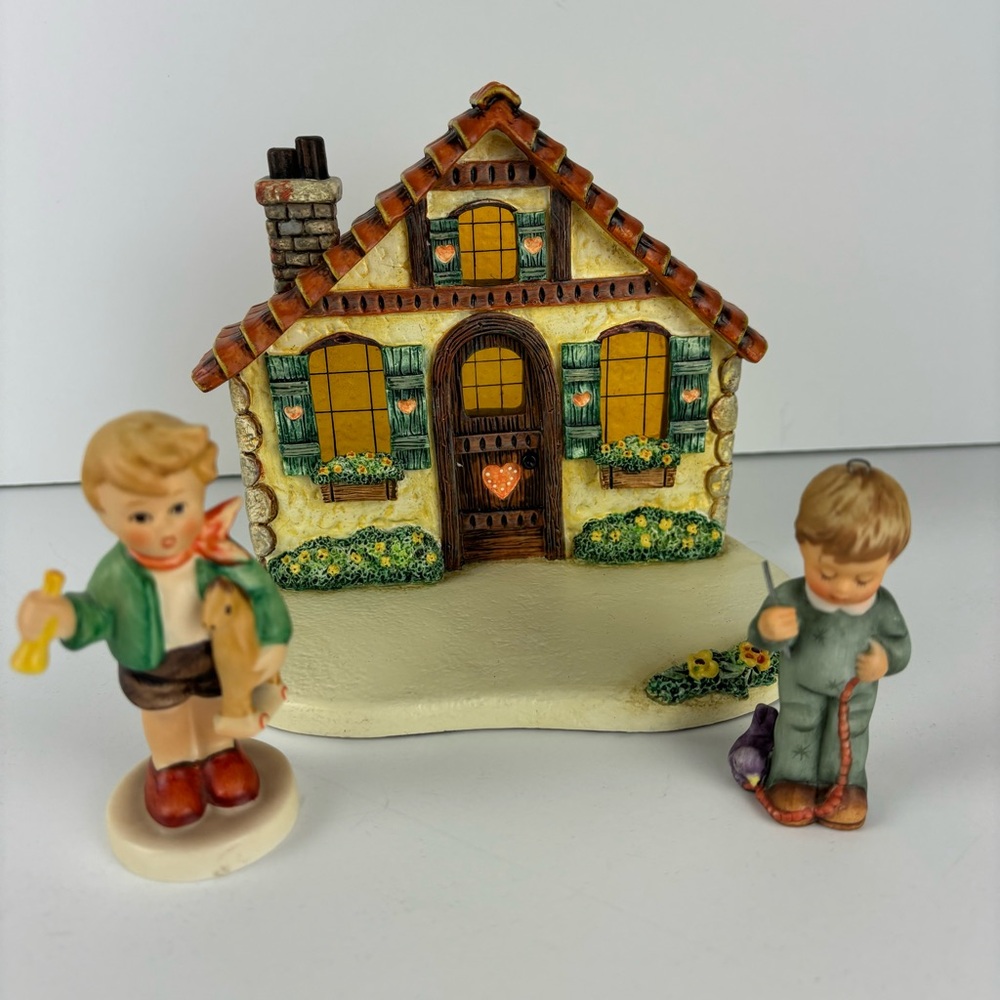 Goebel 3/pc collection-Home Sweet Home display house and 2-figurines